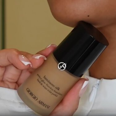 5.5 giorgio armani luminous silk foundation Clearance