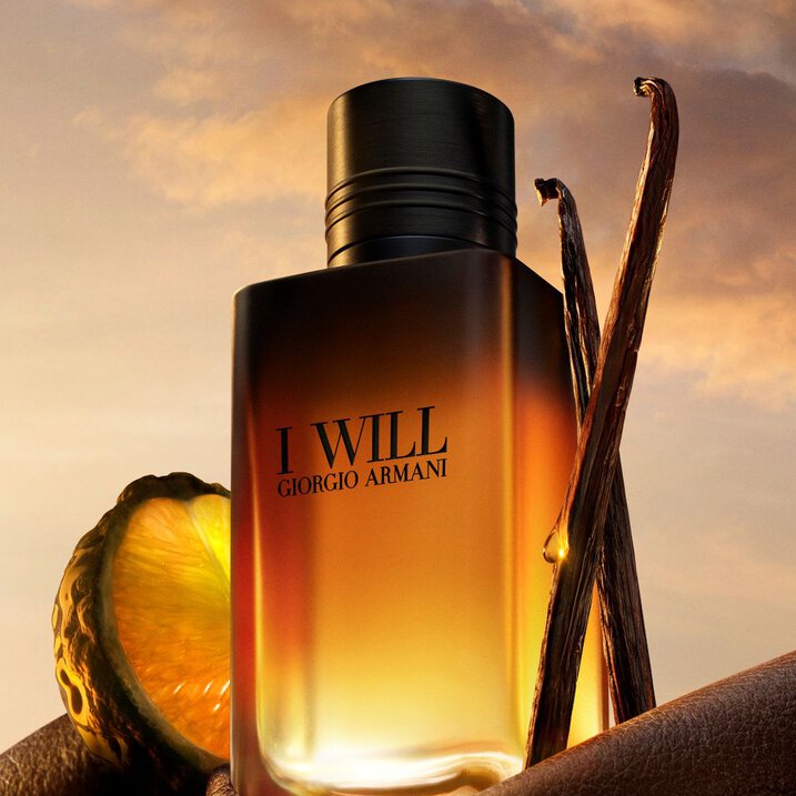 A hyper-lasting fragrance, contrasting the smoky, addictive sensuality of vanilla Madagascar absolute with woody leather notes.