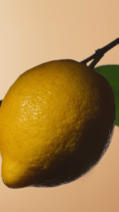 video (citrus FRAGRANCES PRODUCT MASHUP) alt text:  Video displaying different ingredients, fragrance bottles and cinematic silhouettes of Armani/Prive fragranceS.