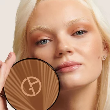 model with luminous silk tint blush