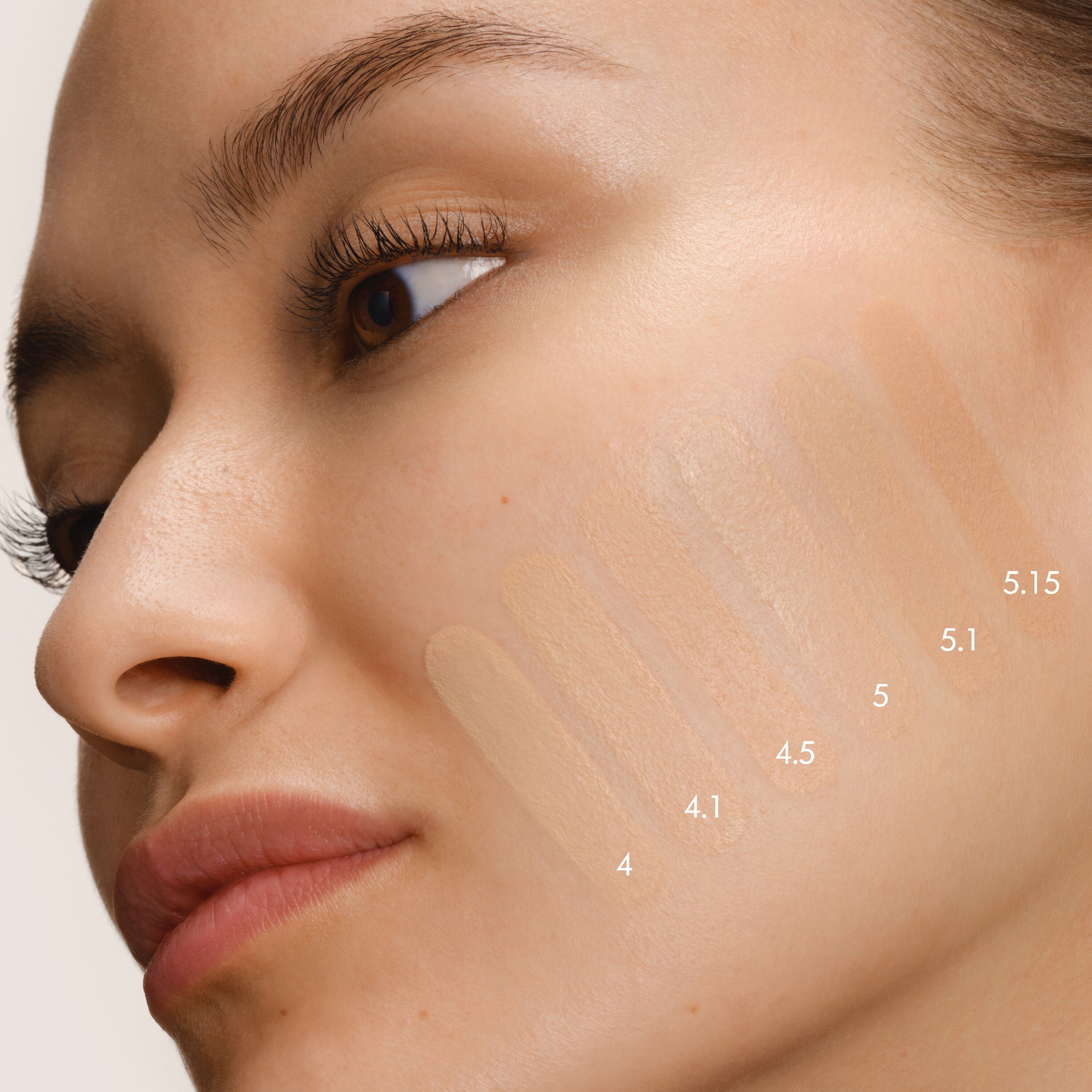 Luminous Silk Natural Glow Blurring Foundation