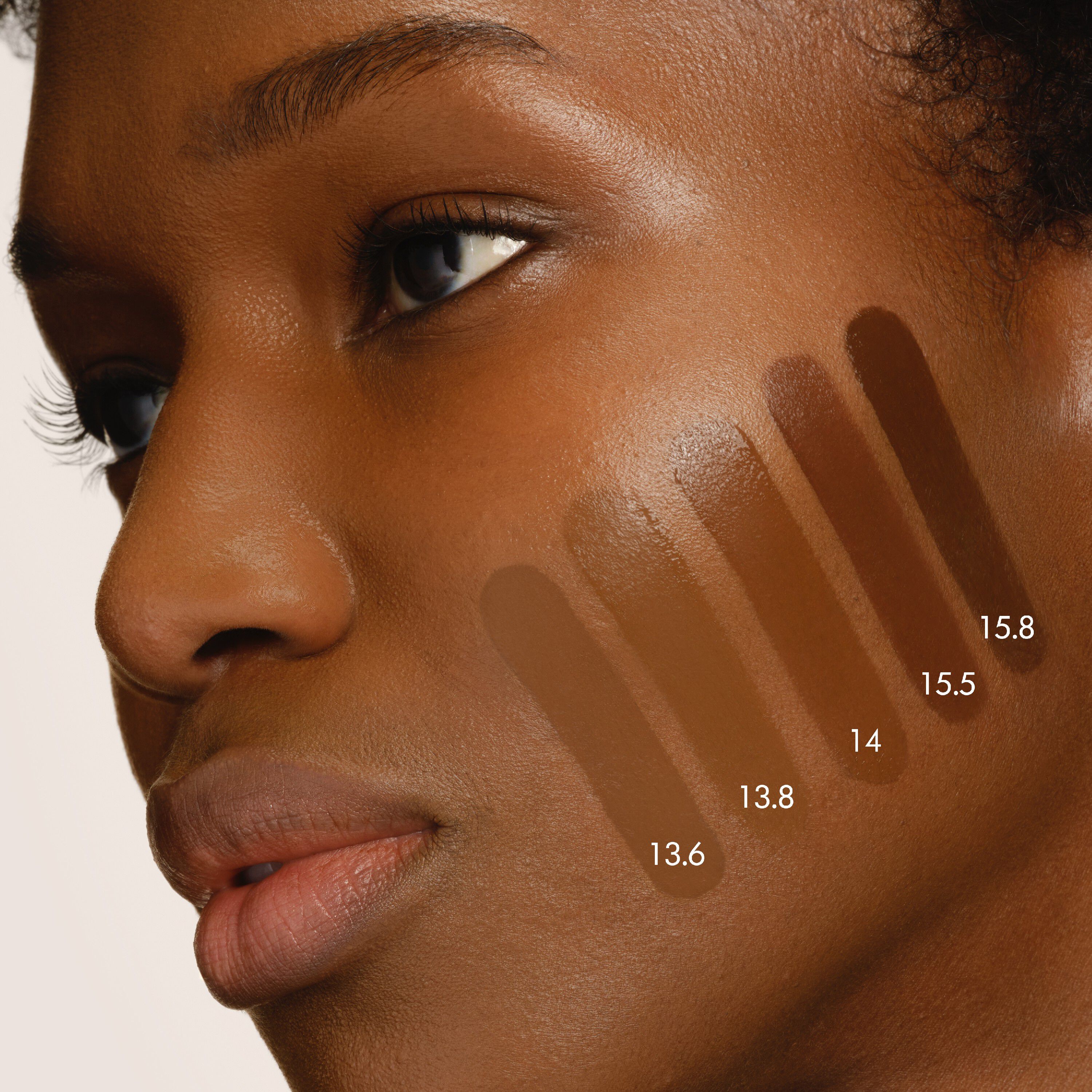 Luminous Silk Natural Glow Blurring Foundation