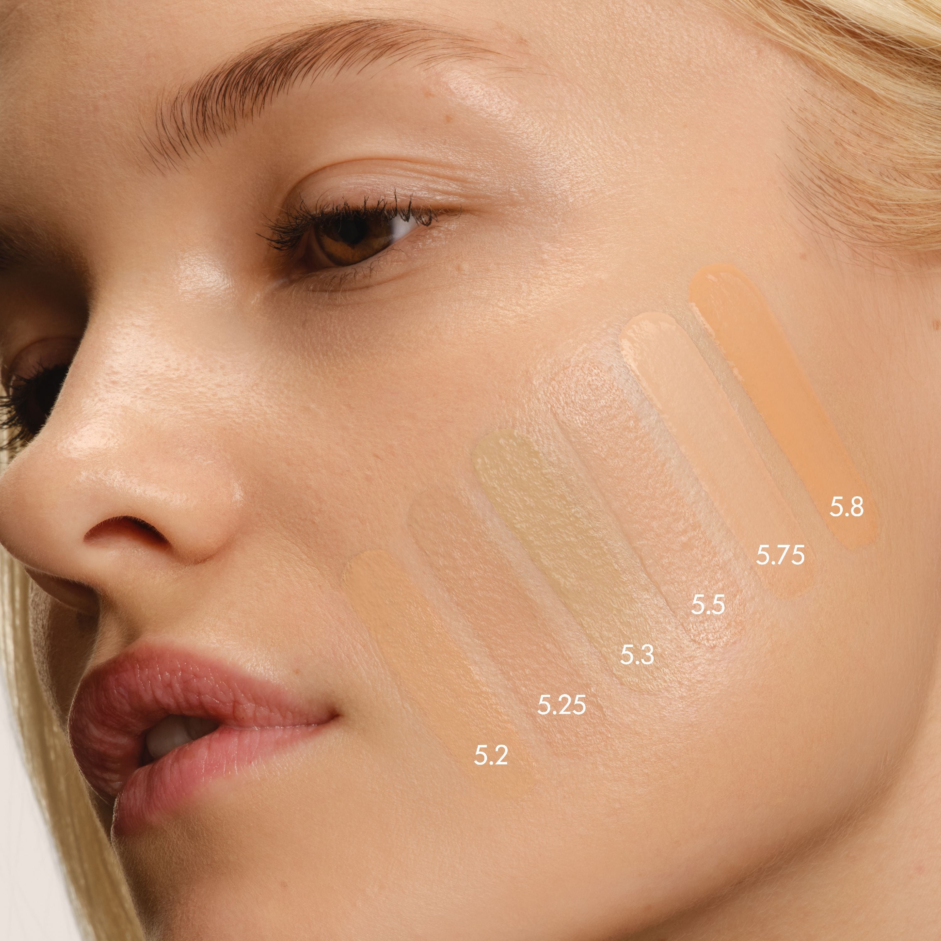 Luminous Silk Natural Glow Blurring Foundation