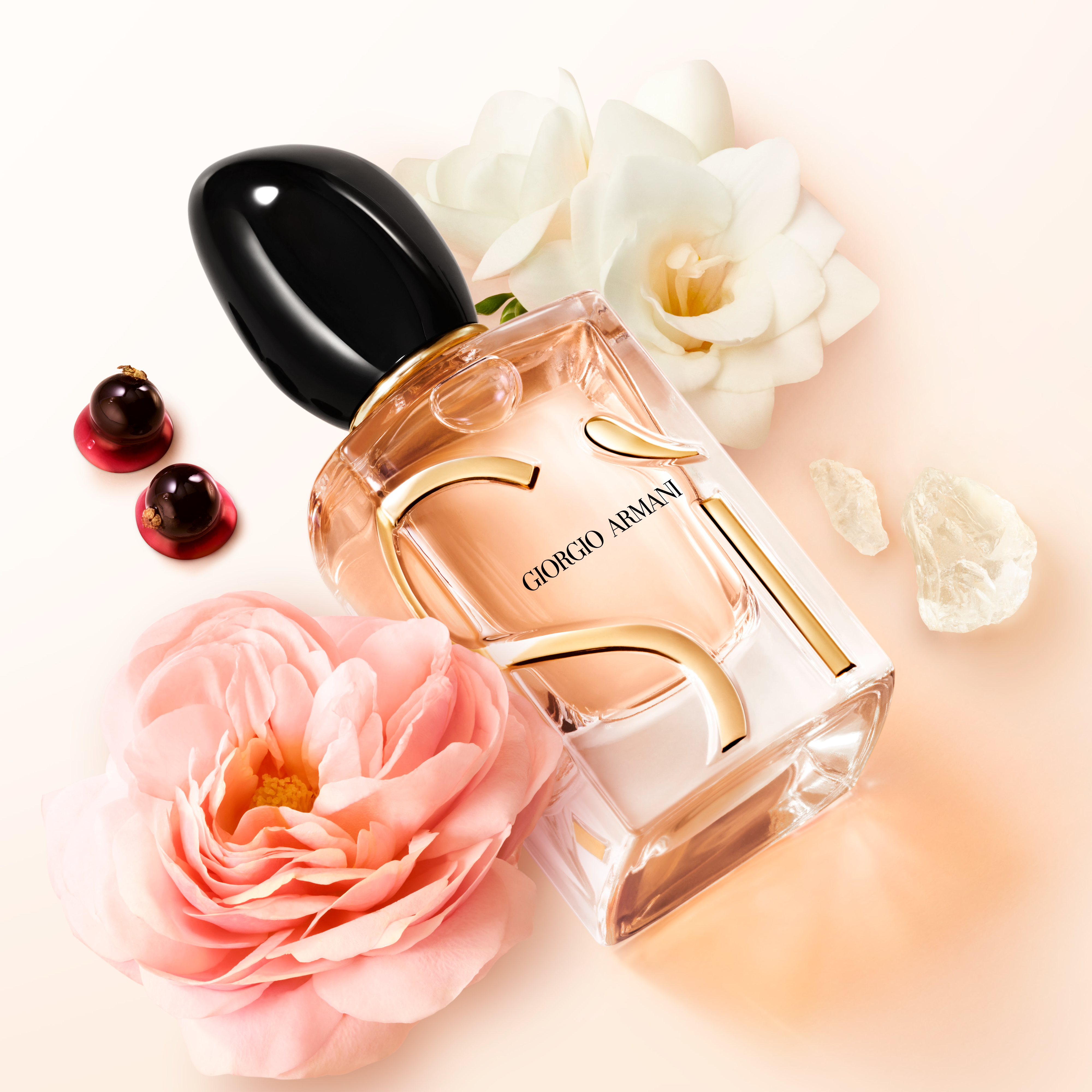 A bottle of Si fragrance by Armani beauty